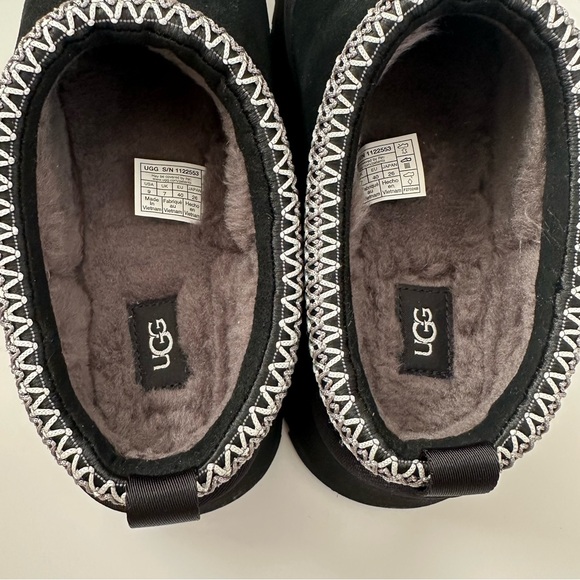UGG Tazz Platform Black Size 9 NWT - Picture 10 of 16